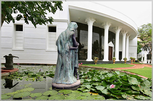 hotels in kalavoor